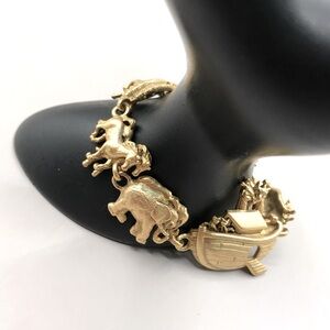 Vintage AJC Gold-Tone Noah’s Ark Charm Bracelet